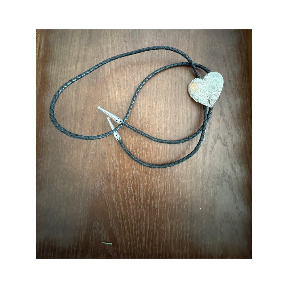 Vintage 90s Heart Locket Bolo Tie Leather Cord